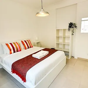 https://family-refuge.hotels-lisbon-portugal.com